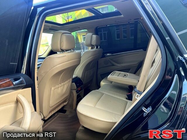 Чорний БМВ Х5, об'ємом двигуна 3 л та пробігом 170 тис. км за 15500 $, фото 4 на Automoto.ua