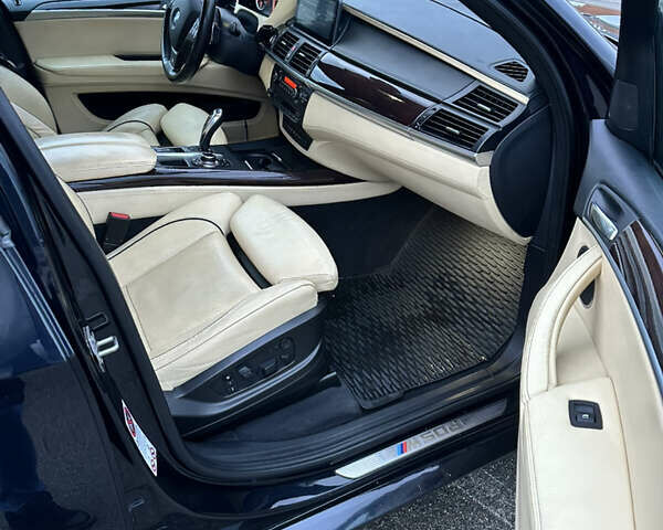 Чорний БМВ Х5, об'ємом двигуна 2.99 л та пробігом 235 тис. км за 21000 $, фото 11 на Automoto.ua