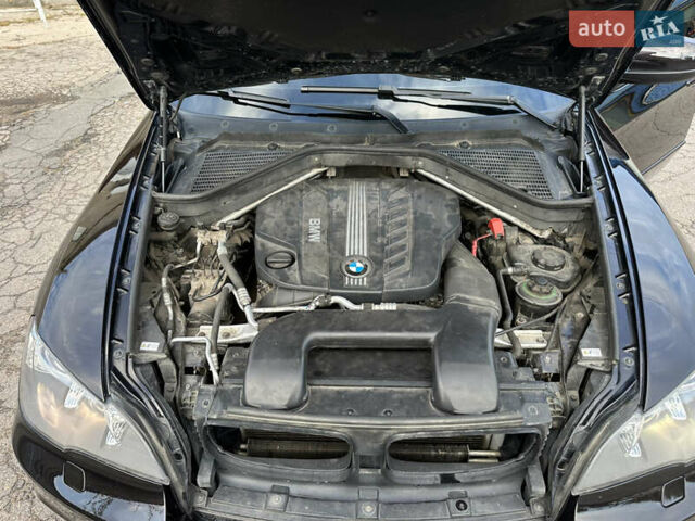 БМВ Х5 2012 в Николаеве на Automoto.ua Черный БМВ Х5, объемом двигателя 3 л и пробегом 299 тыс. км за 19500 $, фото 46 на Automoto.ua
