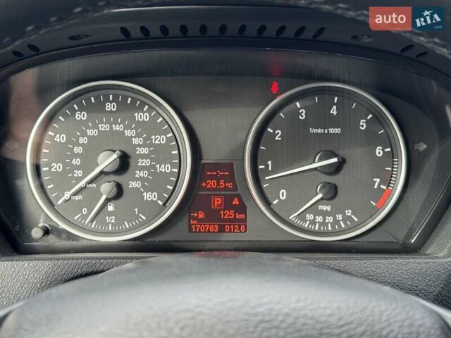Черный БМВ Х5, объемом двигателя 4.4 л и пробегом 170 тыс. км за 17500 $, фото 17 на Automoto.ua