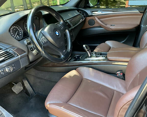 Черный БМВ Х5, объемом двигателя 3 л и пробегом 240 тыс. км за 24999 $, фото 9 на Automoto.ua
