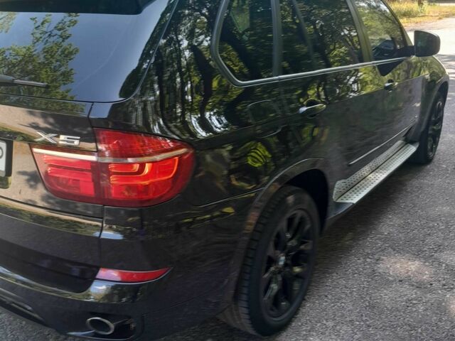 Чорний БМВ Х5, об'ємом двигуна 3 л та пробігом 212 тис. км за 11750 $, фото 2 на Automoto.ua