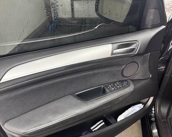 БМВ Х5 2012 в Новомосковске на Automoto.ua Черный БМВ Х5, объемом двигателя 3 л и пробегом 245 тыс. км за 18500 $, фото 21 на Automoto.ua