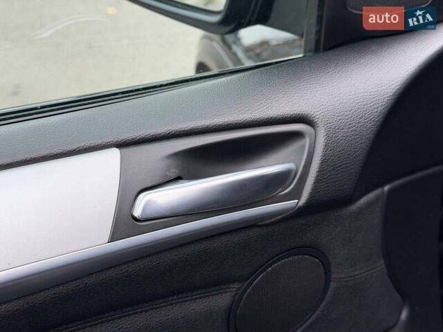 Чорний БМВ Х5, об'ємом двигуна 3 л та пробігом 350 тис. км за 18500 $, фото 34 на Automoto.ua