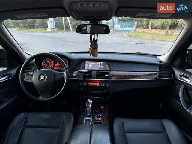 Чорний БМВ Х5, об'ємом двигуна 3 л та пробігом 280 тис. км за 15500 $, фото 14 на Automoto.ua