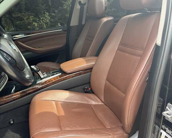 Черный БМВ Х5, объемом двигателя 2.99 л и пробегом 305 тыс. км за 17700 $, фото 30 на Automoto.ua
