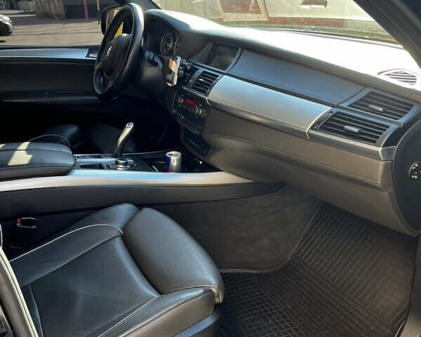 Чорний БМВ Х5, об'ємом двигуна 3 л та пробігом 250 тис. км за 24700 $, фото 16 на Automoto.ua