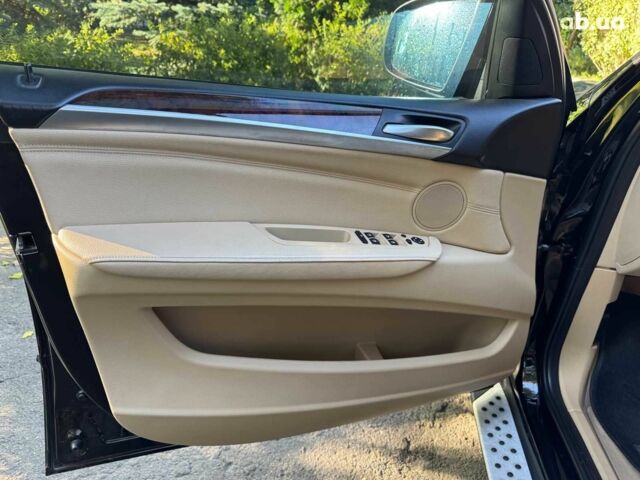 Черный БМВ Х5, объемом двигателя 3 л и пробегом 119 тыс. км за 14640 $, фото 11 на Automoto.ua