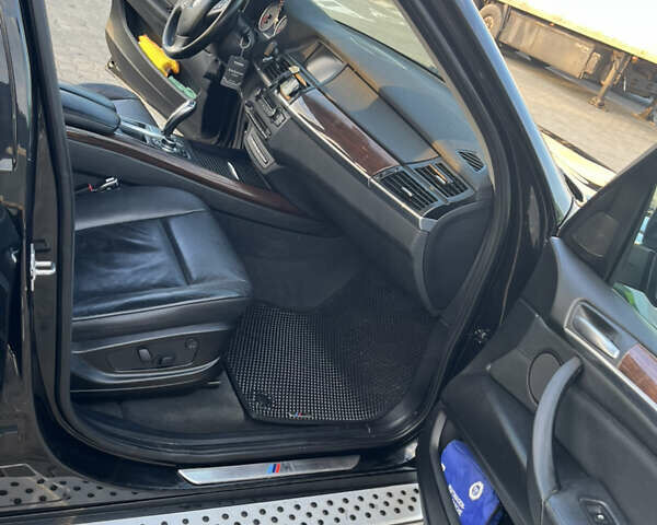 Черный БМВ Х5, объемом двигателя 2.98 л и пробегом 258 тыс. км за 16500 $, фото 6 на Automoto.ua