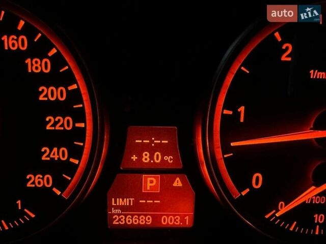 Чорний БМВ Х5, об'ємом двигуна 3 л та пробігом 237 тис. км за 22500 $, фото 49 на Automoto.ua