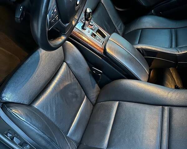 Чорний БМВ Х5, об'ємом двигуна 3 л та пробігом 237 тис. км за 22500 $, фото 26 на Automoto.ua