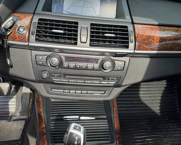 Черный БМВ Х5, объемом двигателя 2.99 л и пробегом 305 тыс. км за 17700 $, фото 34 на Automoto.ua