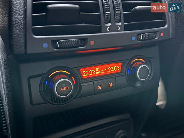 Чорний БМВ Х5, об'ємом двигуна 2.98 л та пробігом 165 тис. км за 13500 $, фото 6 на Automoto.ua