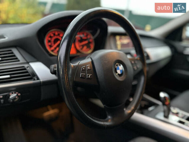 Чорний БМВ Х5, об'ємом двигуна 3 л та пробігом 189 тис. км за 13500 $, фото 52 на Automoto.ua