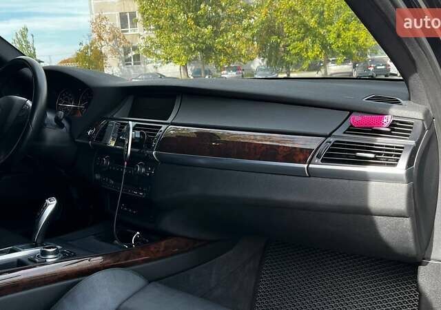 БМВ Х5 2012 в Днепре (Днепропетровске) на Automoto.ua Черный БМВ Х5, объемом двигателя 2.98 л и пробегом 145 тыс. км за 17500 $, фото 15 на Automoto.ua