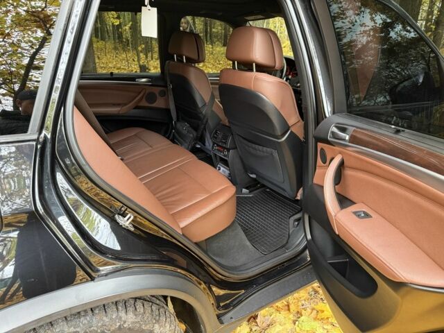 БМВ Х5 2012 в Чернигове на Automoto.ua Черный БМВ Х5, объемом двигателя 3 л и пробегом 307 тыс. км за 18600 $, фото 14 на Automoto.ua