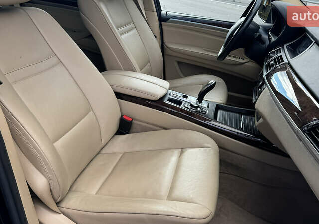 Черный БМВ Х5, объемом двигателя 3 л и пробегом 249 тыс. км за 16499 $, фото 24 на Automoto.ua