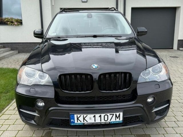 Черный БМВ Х5, объемом двигателя 3 л и пробегом 221 тыс. км за 4300 $, фото 1 на Automoto.ua