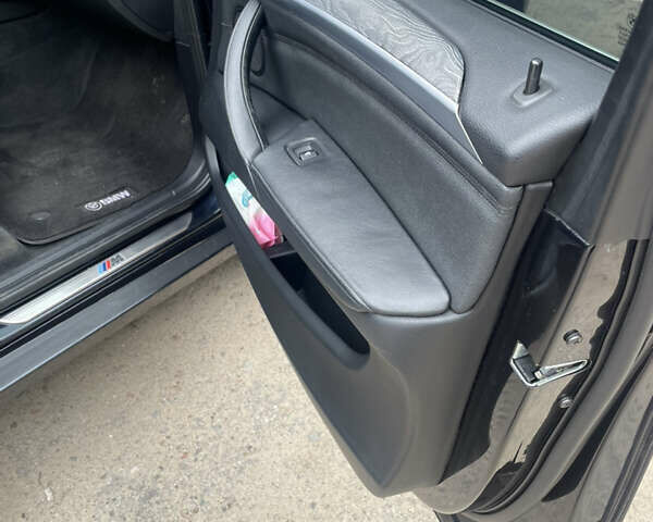 Черный БМВ Х5, объемом двигателя 2.98 л и пробегом 233 тыс. км за 18500 $, фото 5 на Automoto.ua