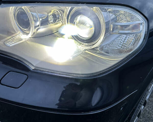 Чорний БМВ Х5, об'ємом двигуна 2.99 л та пробігом 235 тис. км за 21000 $, фото 28 на Automoto.ua