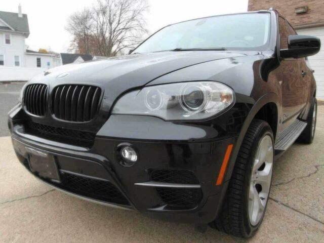 Чорний БМВ Х5, об'ємом двигуна 3 л та пробігом 95 тис. км за 8700 $, фото 2 на Automoto.ua