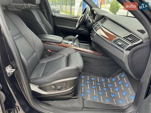 Черный БМВ Х5, объемом двигателя 4.4 л и пробегом 170 тыс. км за 17500 $, фото 34 на Automoto.ua