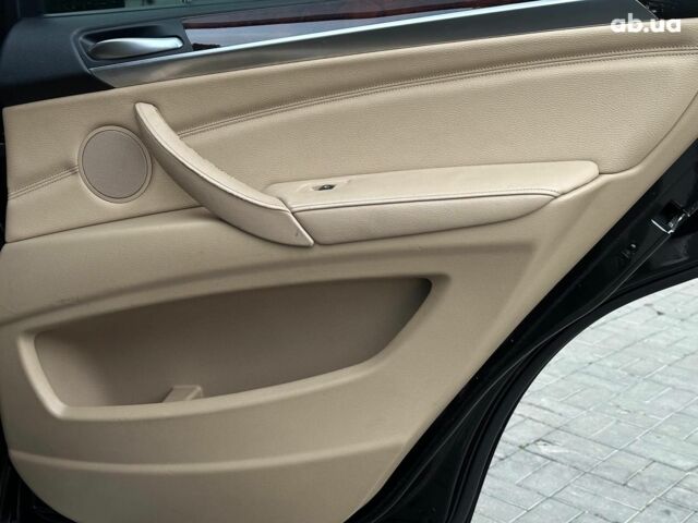 Чорний БМВ Х5, об'ємом двигуна 3 л та пробігом 349 тис. км за 17690 $, фото 19 на Automoto.ua