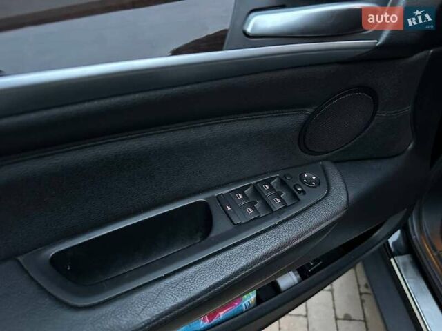 Чорний БМВ Х5, об'ємом двигуна 3 л та пробігом 237 тис. км за 22500 $, фото 23 на Automoto.ua