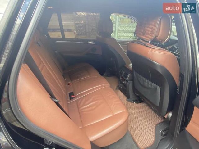 Черный БМВ Х5, объемом двигателя 3 л и пробегом 250 тыс. км за 22000 $, фото 2 на Automoto.ua