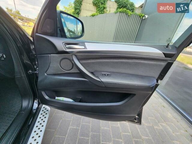 Чорний БМВ Х5, об'ємом двигуна 3 л та пробігом 218 тис. км за 17750 $, фото 51 на Automoto.ua