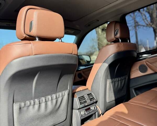 Черный БМВ Х5, объемом двигателя 2.99 л и пробегом 305 тыс. км за 17300 $, фото 58 на Automoto.ua