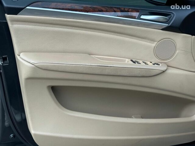 Чорний БМВ Х5, об'ємом двигуна 3 л та пробігом 349 тис. км за 17690 $, фото 8 на Automoto.ua