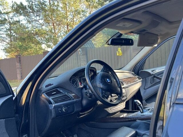 Черный БМВ Х5, объемом двигателя 3 л и пробегом 326 тыс. км за 16700 $, фото 5 на Automoto.ua