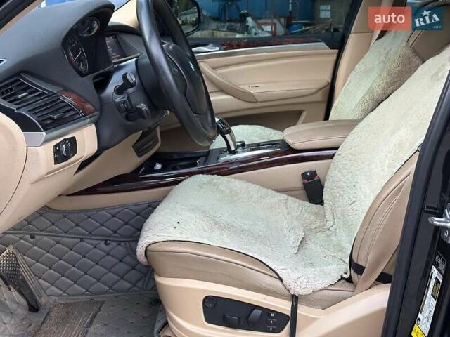 Черный БМВ Х5, объемом двигателя 3 л и пробегом 349 тыс. км за 17690 $, фото 14 на Automoto.ua