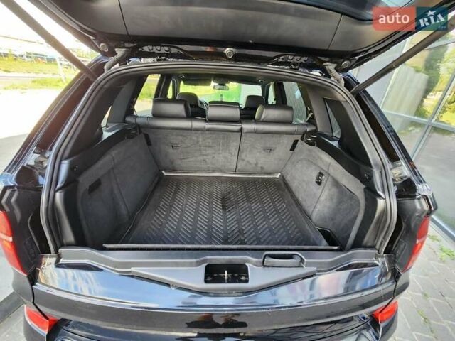 Чорний БМВ Х5, об'ємом двигуна 3 л та пробігом 218 тис. км за 17750 $, фото 61 на Automoto.ua