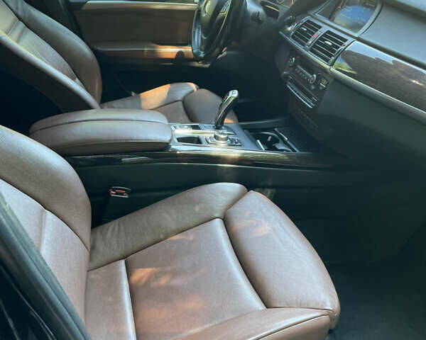 Черный БМВ Х5, объемом двигателя 3 л и пробегом 240 тыс. км за 24999 $, фото 11 на Automoto.ua