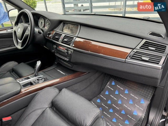 Чорний БМВ Х5, об'ємом двигуна 4.39 л та пробігом 171 тис. км за 15700 $, фото 33 на Automoto.ua