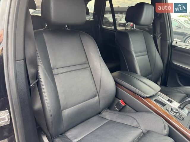 Черный БМВ Х5, объемом двигателя 4.4 л и пробегом 170 тыс. км за 17500 $, фото 38 на Automoto.ua