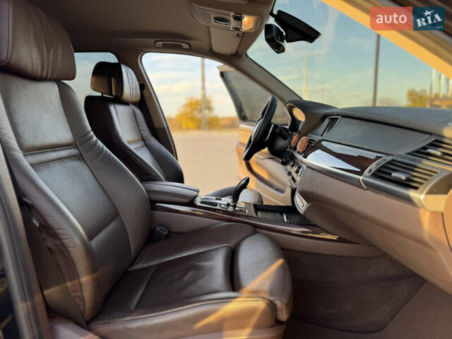 Черный БМВ Х5, объемом двигателя 3 л и пробегом 180 тыс. км за 20999 $, фото 23 на Automoto.ua