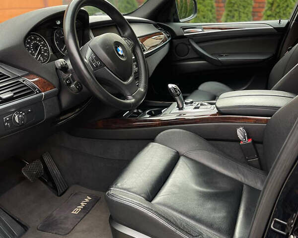 Чорний БМВ Х5, об'ємом двигуна 3 л та пробігом 180 тис. км за 22179 $, фото 5 на Automoto.ua