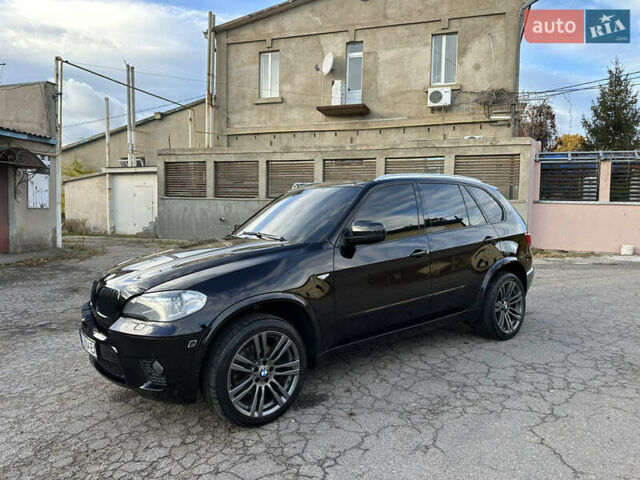 БМВ Х5 2012 в Николаеве на Automoto.ua Черный БМВ Х5, объемом двигателя 3 л и пробегом 299 тыс. км за 19500 $, фото 1 на Automoto.ua