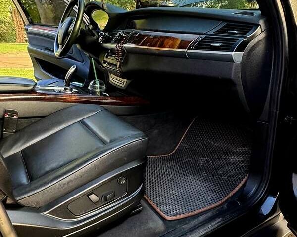 Черный БМВ Х5, объемом двигателя 3 л и пробегом 305 тыс. км за 19000 $, фото 29 на Automoto.ua