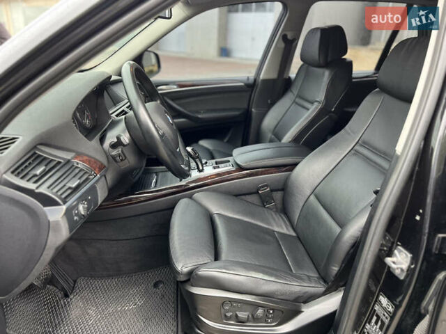 Черный БМВ Х5, объемом двигателя 3 л и пробегом 280 тыс. км за 18800 $, фото 15 на Automoto.ua