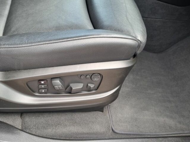 Черный БМВ Х5, объемом двигателя 3 л и пробегом 258 тыс. км за 19750 $, фото 22 на Automoto.ua