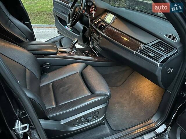 Чорний БМВ Х5, об'ємом двигуна 3 л та пробігом 237 тис. км за 22500 $, фото 32 на Automoto.ua