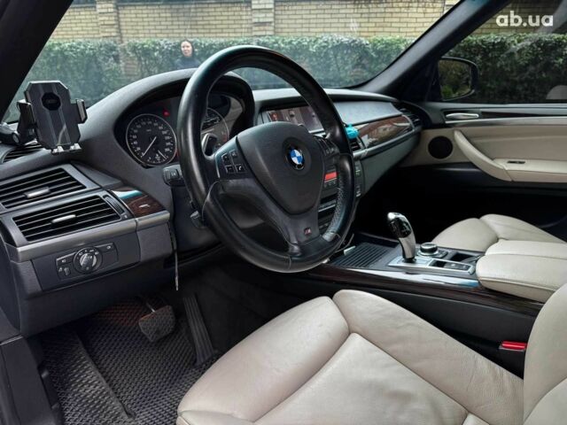Черный БМВ Х5, объемом двигателя 3 л и пробегом 158 тыс. км за 18690 $, фото 13 на Automoto.ua