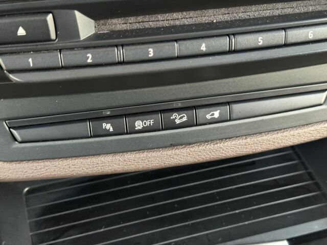 Черный БМВ Х5, объемом двигателя 3 л и пробегом 180 тыс. км за 20999 $, фото 16 на Automoto.ua