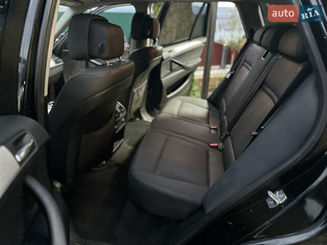Чорний БМВ Х5, об'ємом двигуна 3 л та пробігом 189 тис. км за 13500 $, фото 68 на Automoto.ua