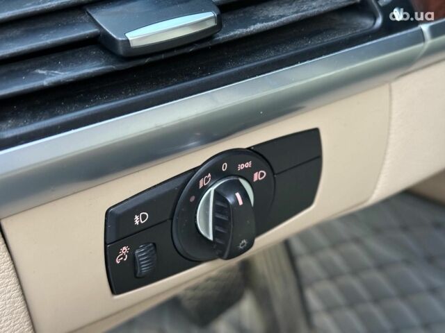 Чорний БМВ Х5, об'ємом двигуна 3 л та пробігом 349 тис. км за 17690 $, фото 11 на Automoto.ua