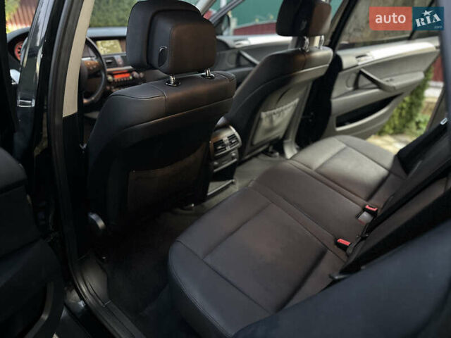 Чорний БМВ Х5, об'ємом двигуна 3 л та пробігом 189 тис. км за 13500 $, фото 69 на Automoto.ua